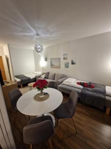 Lovely studio apartment, glazed balcony and own parking space