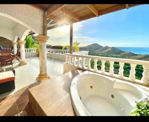 LONG TERM MAGICAL VIEW PENTHOUSE, San Felipe de Puerto Plata