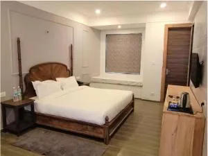 Riverarch Greenfields Resort - Chandwaji