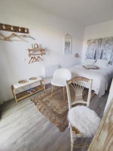 Au Poème du Chêne, Logement indépendant, Calme, Parking gratuit