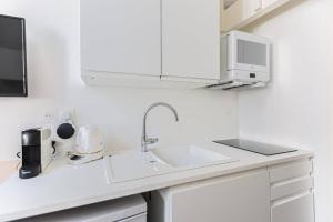 Lavie Maison Bordeaux Bliss Studio