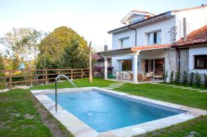 Wishome- Casa preciosa cerca de Comillas con piscina