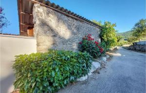 Maisons de vacances Stunning Home In Boffres With Wifi And 2 Bedrooms : photos des chambres