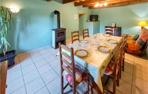 Maisons de vacances Beautiful Home In Boffres With Wifi And 3 Bedrooms : photos des chambres