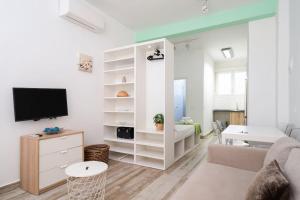 Nice flat at street level - Madrid Río Tri-Pedrero