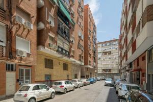 Nice flat at street level - Madrid Río Tri-Pedrero