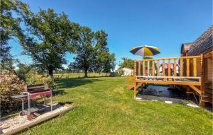 Campings Beautiful Caravan In Pouilly-sous-charlieu With Outdoor Swimming Pool And 1 Bedrooms : photos des chambres