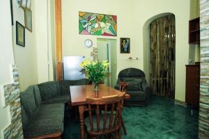 Nataly Apartament-Old Tbilisi Center