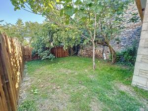 Maison Vue Pyrénées Centre ville - salle de jeux