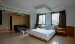 FabHotel Prime ResterChakan