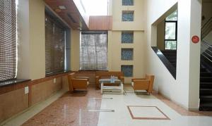 FabHotel Prime Rester Select