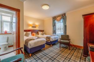 Standard Twin Room room in Muthu Alexandra Hotel