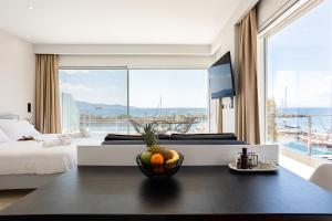 Yin & Yang Studio, Marina Hideout in Kalamata (B3)
