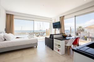 Yin & Yang Studio, Marina Hideout in Kalamata (B3)