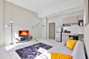 The Golden Getaway one Bed Apt.