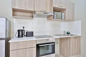 The Golden Getaway one Bed Apt.