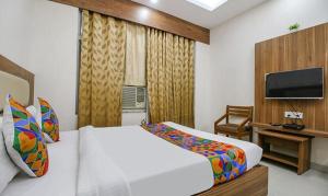 FabHotel Silver Inn I