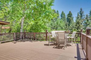 Modern Alpine Cabin 3 Miles to Ski Cloudcroft