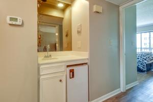 Walk to Coast North Myrtle Beach Condo with Pool!