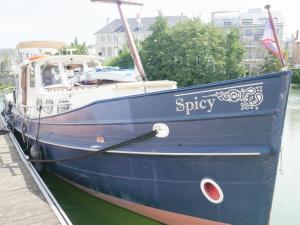 Bateaux-hotels Spicy - Sejour insolite sur la Marne : photos des chambres