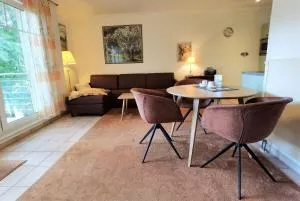 Ferienwohnung Juliane in der Villa zum Kronprinzen direkt gegenüber der Saarow Therme - 巴特萨罗皮斯库夫