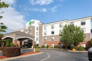 Holiday Inn Express & Suites Roanoke Rapids by IHG - Weldon
