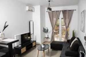 F K Room 3 - Áyios Athanásios