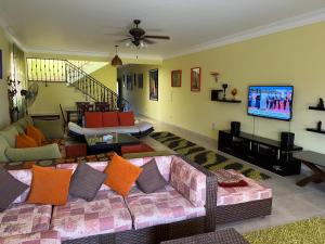 For Elite Families I La Vista 5 Seafront 265m Luxury Villa