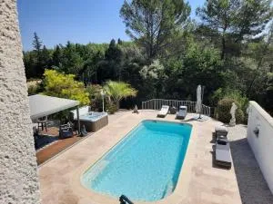 LES LAVANDES - Le Thoronet