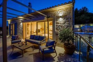 Above Blu Villa by PaxosRetreats