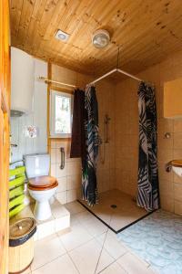 Campings Gites Les Casots : photos des chambres