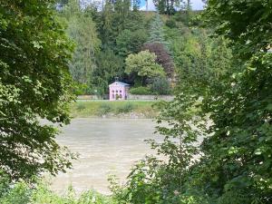 Ferienwohnung mit Salzachblick