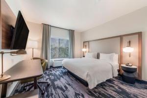 Fairfield by Marriott Inn & Suites Knoxville Clinton