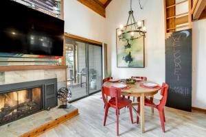 1 Mi to Northstar Skiing Cozy Pet-Friendly Condo!