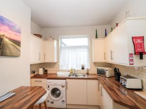 White Rose Apartment