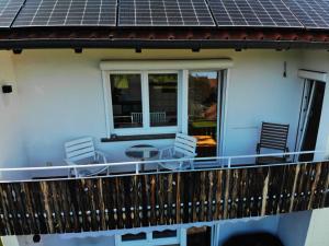 Sonnige 3 Zimmer Wohnung mit schönem Balkon im Grünen