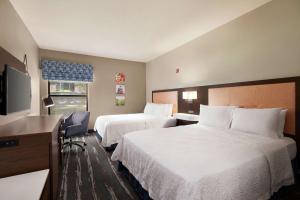 Room with Two Queen Beds - Non-Smoking room in Hampton Inn Tracy