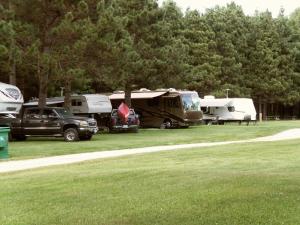 MacIvers Motel and Camp
