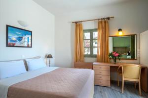 Studio with Garden View room in Ambeli Apartments