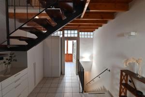 IzzHome Full Center Terrace img14