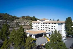 Embassy Suites by Hilton San Rafael Marin County - Novato