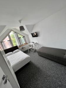 Mad-Room