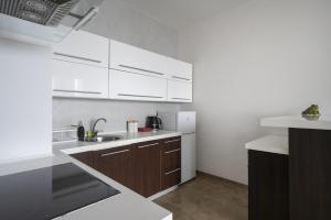 Seatowers Sailor Apart