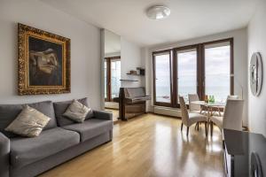 Seatowers Sailor Apart