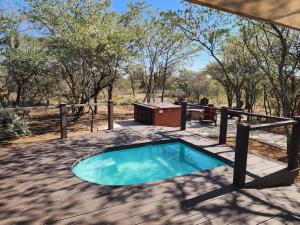 Crimson Bush Lodge
