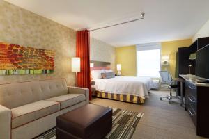King Studio Suite room in Home2 Suites by Hilton Seattle Airport