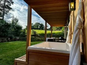Peak District Romantic Retreat Outdoor Japanese Whirlpool bath - 巴克斯顿