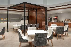 Embassy Suites by Hilton Dulles North Loudoun