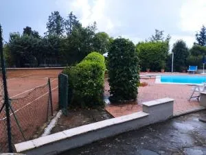 casa con piscina e tennis - Borsecchio