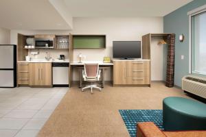 One-Bedroom King Suite - Non-Smoking room in Home2 Suites By Hilton Las Cruces